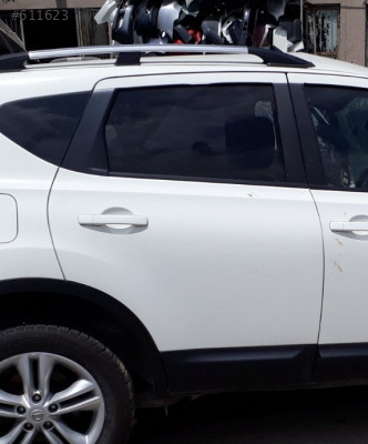 2011 NİSSAN QASHQAİ HATASIZ SAĞ ARKA KAPI.