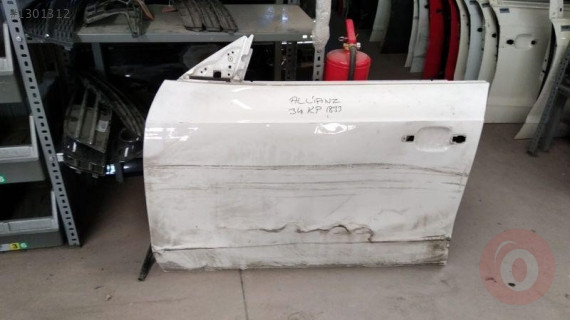 AUDI A5 2012 2016 SOL ÖN KAPI 8T8831051C