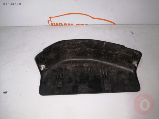 2K0867425 volkswagen caddy arka silecek motoru kapağı