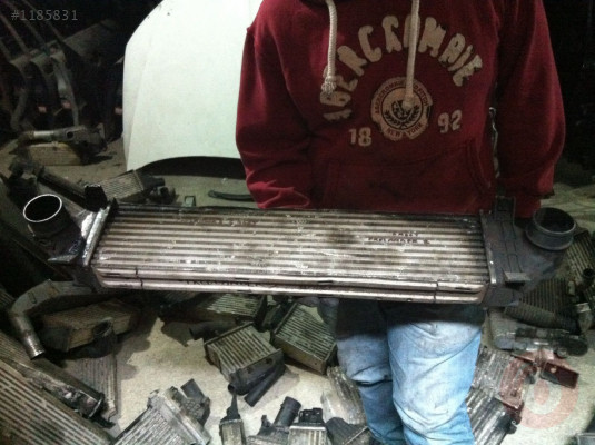 FREELANDER 2 TURBO RADYATÖRÜ LAND ROVER ORJİNAL ÇIKMA PARÇA