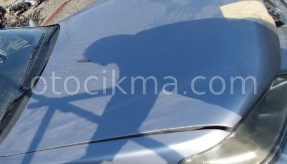 1998 model peugeot 306 1.8 benzinli çıkma motor kaputu