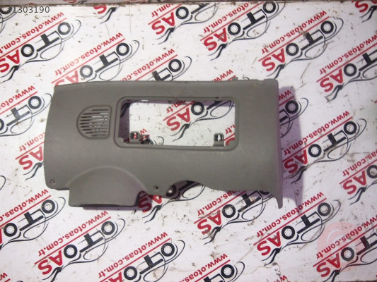 Renault Kangoo Torpido Alt Kapağı 8200091740