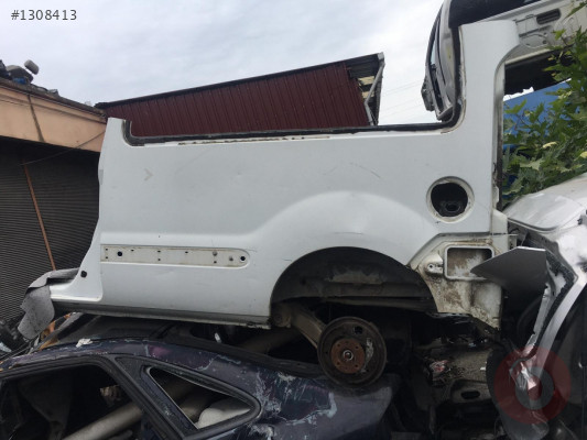 Renault Kango Sol Arka Çamurluk Hatasız Orjinal Çıkma