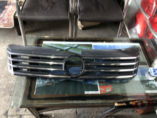 Passat b7 ön panjur çıkma orjinal