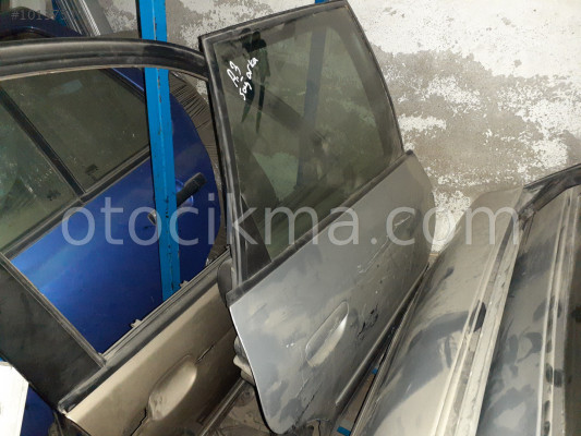 Audi a3 sol arka kapı çıkma hatasız