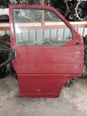 VOLKWAGEN TRANSPORTHER T4 SAĞ ÖN KAPI