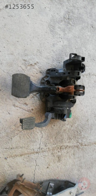 opel insignia çıkma fren gaz pedalı.