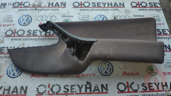 1K4868110 jetta 2009 sağ ön kapı kartonu döşemesi çekme kolu