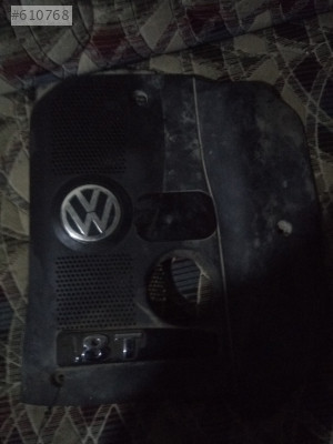 Passat 1.8 T 2002 model motur üstü kapak