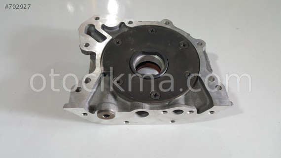 052 115 109 AUDİ 80  YAĞ POMPASI ORJİNAL SIFIR