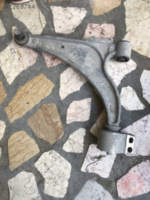 Opel astra j salıncak