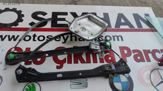 1K5837462B vw jetta sağ ön kapı cam krikosu