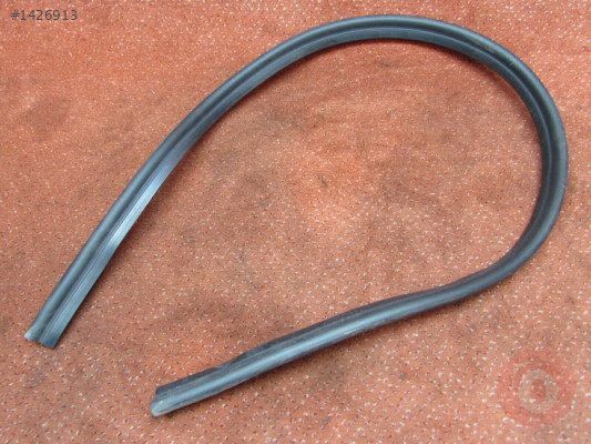 VW PASSAT B8 15-19 KAPUT FİTİLİ ÖN 3G0823723