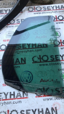 vw golf 5 sağ arka kelebek cam