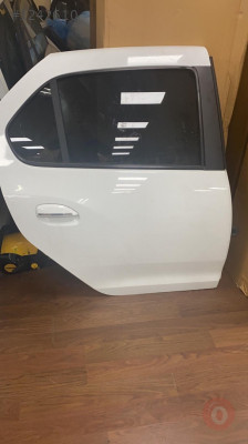 Renault Clio symbol çıkma sag arka kapı