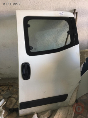 Fiat Fiorino Sol Arka Kapı Camı Hatasız  Orjinal Çıkma
