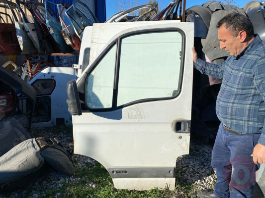 RENAULT MASTER SOL ÖN KAPI ORJİNAL ÇIKMA TEMİZ 1998-2008 MOD