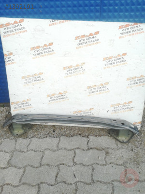 Fıat egea arka tampon demiri