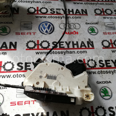 5E1837015 skoda Octavia sol ön kapı kilidi