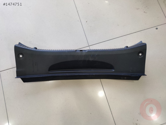 Mercedes C Serisi W205 Bagaj Kaplaması Trim