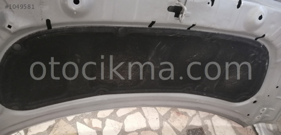 HYUNDAİ İ20 KAPUT KEÇESİ 2013 ÇIKMA PARÇA
