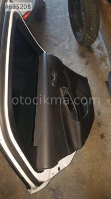 Ford Focus 2015-18 Sol arka kapı döşemesi hatasız orjinal