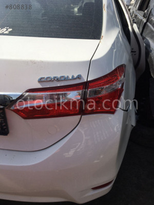 2017 TOYOTA COROLLA 1.3 HATASIZ SAĞ STOP LAMBASI MEVCUTTUR.