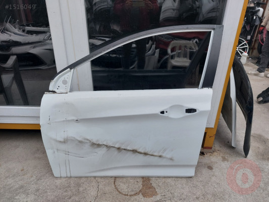 Hyundai accent blue çıkma sol ön kapı hasarlı parça