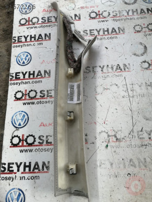 8P0867234C audi a3 2010 sağ ön direk kaplaması