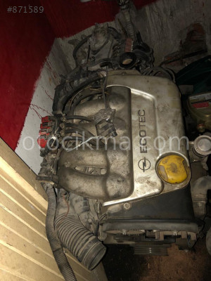 Opel Corsa B 1.6 GSİ Enjektörleri hatasız orjinal çıkma