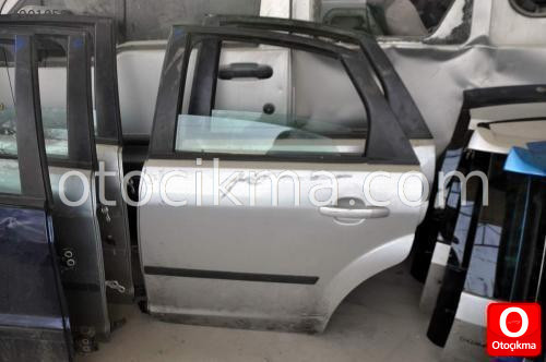 ÇIKMA FORD FOCUS SOL ARKA KAPI HAKANOTO ÇIKMA DAN