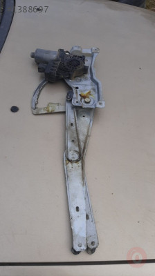 opel astra f çıkma sağ ön cam krikosu