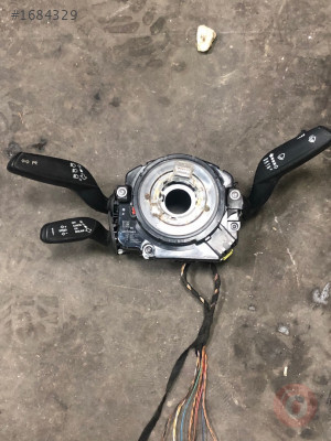Audi A6 sinyal kolu orj cikma Airbag sargısı  4G0953568A