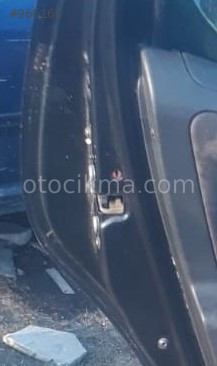 2009 peugeot 207 1.4 benzinli çıkma sol arka kapı kilidi