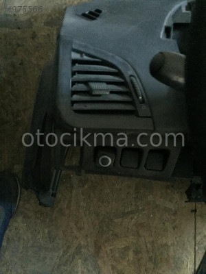 Peugeot 206+ Plus Sol Üfleme Izgarası hatasız orjinal çıkma