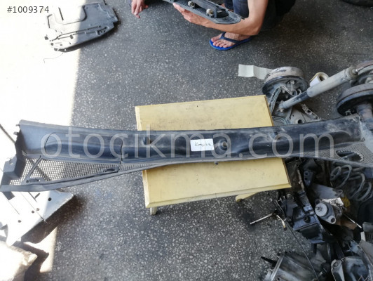 Renault Kangoo 1-2 Ön Cam Izgarası hatasız orjinal çıkma