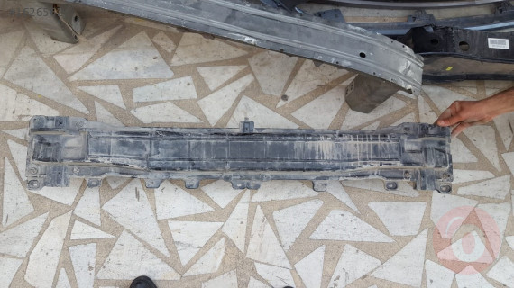HYUNDAİ İ20 ÇIKMA ARKA TAMPON DEMİRİ ORJİNAL
