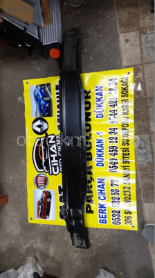RENAULT KANGOO ORJİNAL ÇIKMA TAMPON DEMİRİ