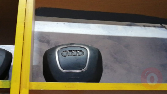 Audi A5 direksiyon airbag tamirli