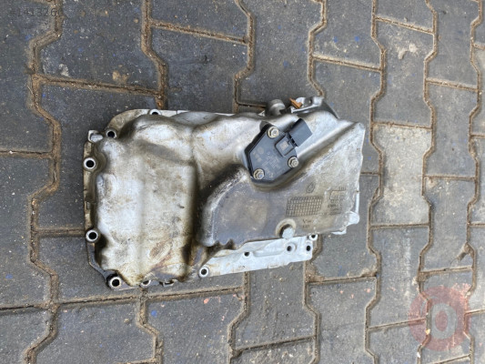 418 BENZİNLİ B38 MOTOR YAĞ KARTERİ ÇIKMA ORJİNAL 8611690