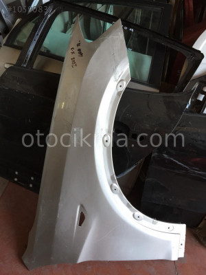 BMW X 3 2012 GRİ SAG ÖN ÇAMURLUK-DÜZCE ÇIKMA