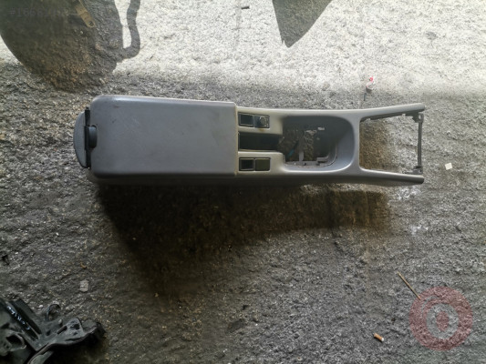NİSSAN PRİMERA 2000 MODEL P11-144 ORTA KONSOL