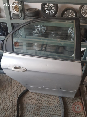 Mercedes W211 Sağ Arka Kapı Camı Hatasız Orjinal Çıkma