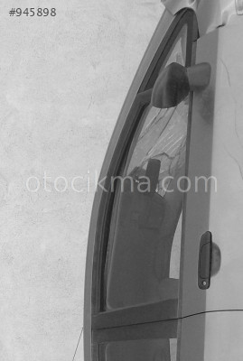 SAĞ ÖN KAPI CAMI ORİJİNAL 2006 HONDA CİTY .