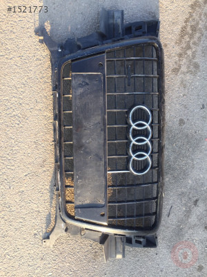 Audi Q5 ön Panjur cikma yedek parca
