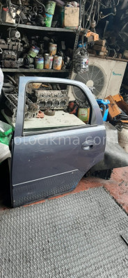 OPEL CORSA C KASA ÇIKMA ORJİNAL KAPI