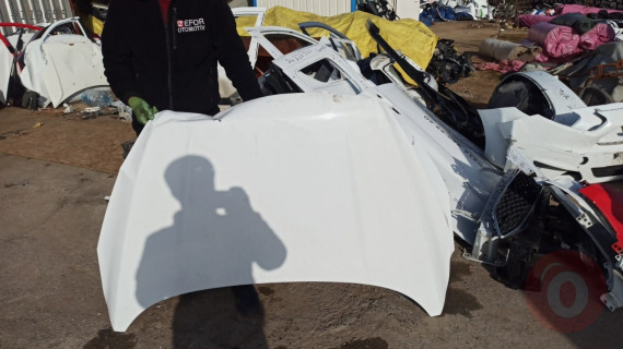 FORD KUGA MOTOR KAPUTU BEYAZ ÇIKMA ORİJİNAL 15-19