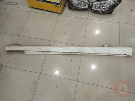 Mercedes C Serisi W205 Sağ Marşbiyel A2056907002