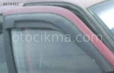 1996 fiat tempra station 1.6 çıkma sağ ön kapı cam plastiği