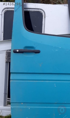mercedes sprinter 412 çıkma sağ ön kapı kolu